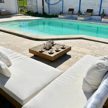 Les Cigales - Paisible Avec Piscine Vila *
