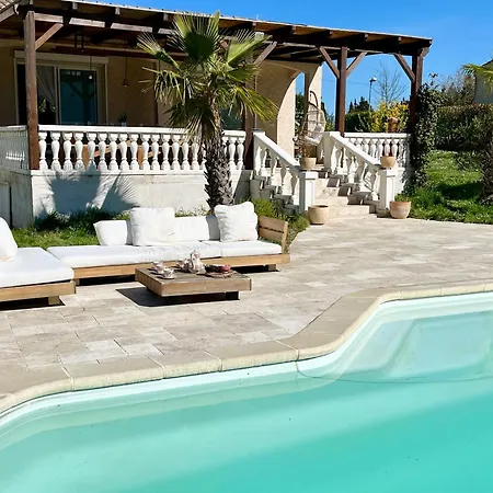 Les Cigales - Paisible Avec Piscine
